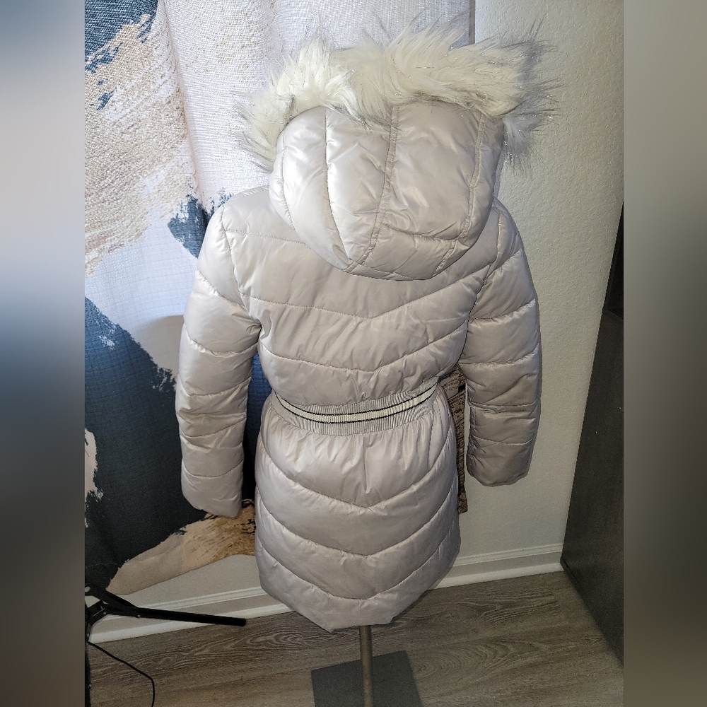 Girls silver Michael Kors coat - Picture 5 of 8